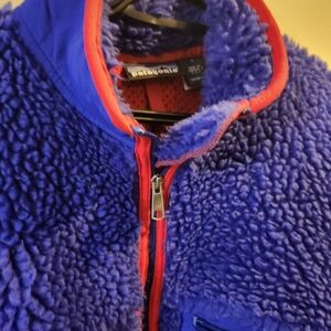 Patagonia blue fleece fluffy zipped up sweater